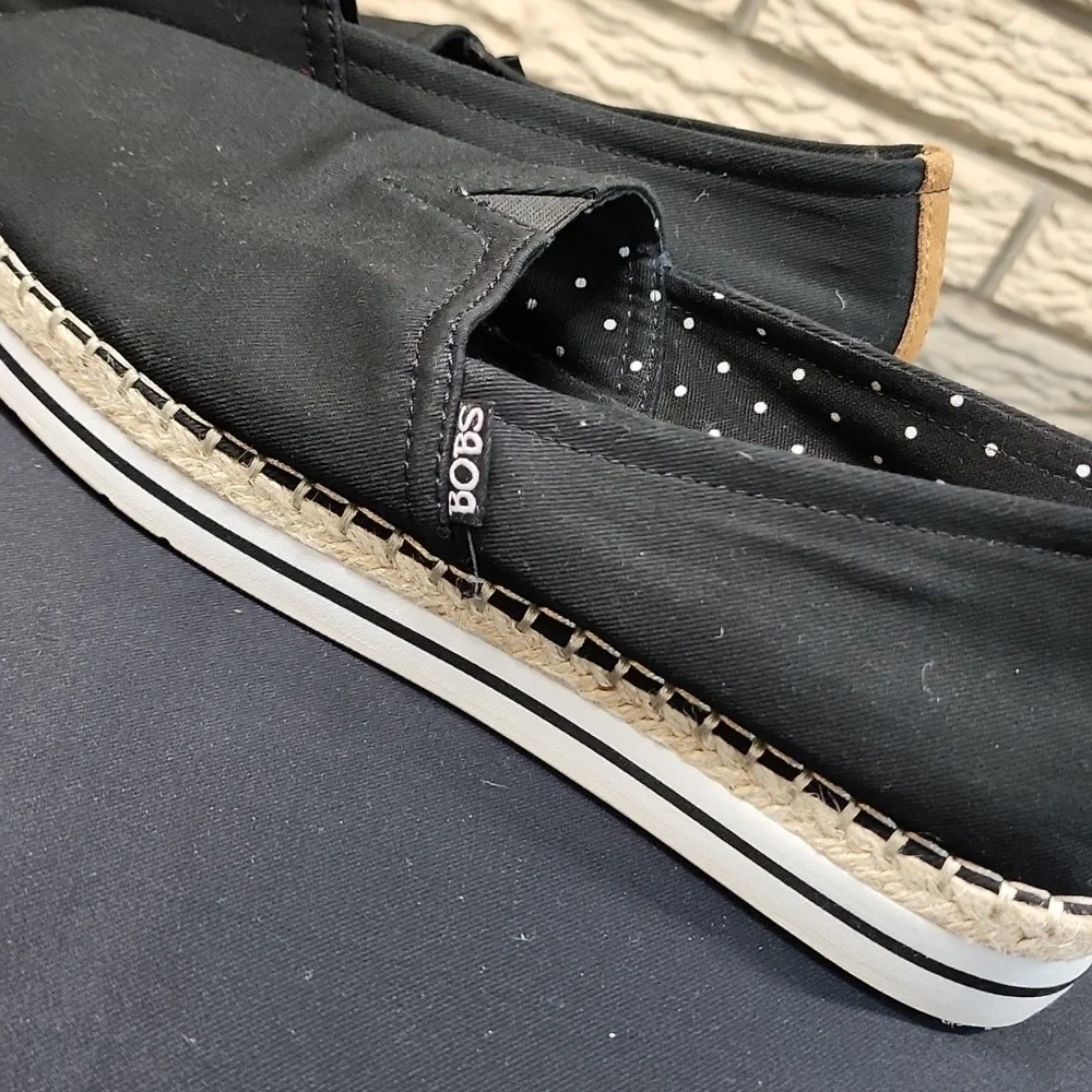 NWOT Skechers Breeze Black Canvas Espadrille Platform Slip-Ons Sz9